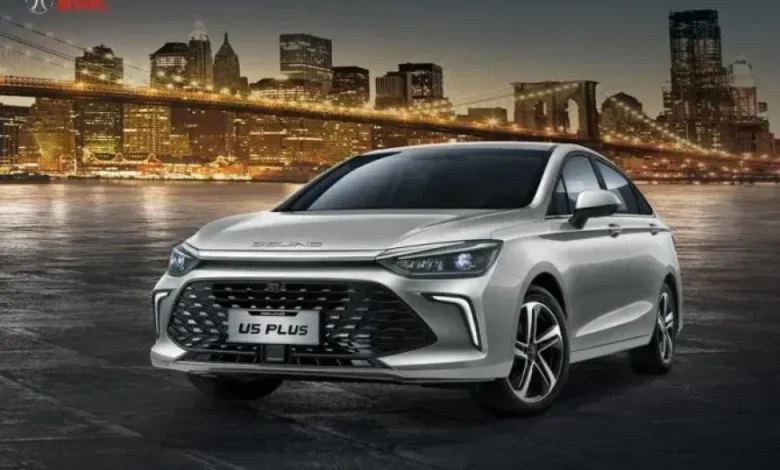 سيارة سيدان