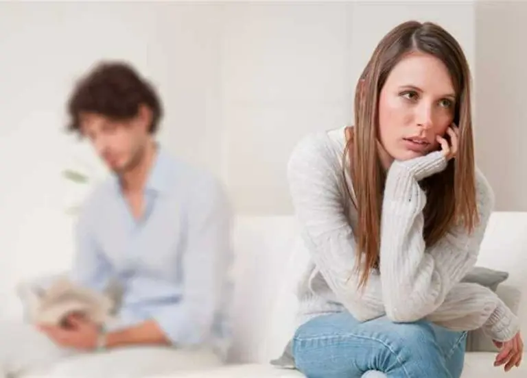 5 أبراج تتردد قبل قول «أحبك»